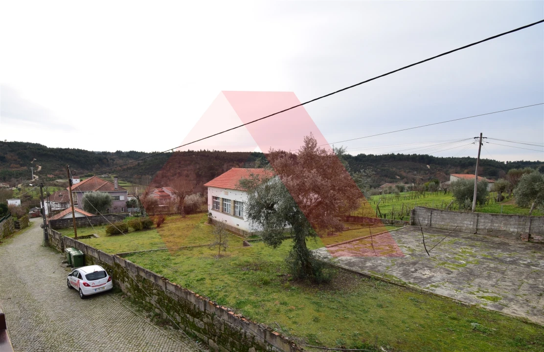 Moradia T2 para Venda em Covas e Vila Nova de Oliveirinha Foto 14