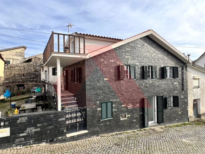 Moradia T2 para Venda em Covas e Vila Nova de Oliveirinha Foto 13