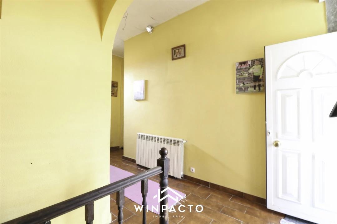 Moradia T4 para Venda em Nelas Foto 30