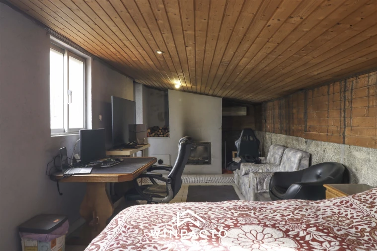 Moradia T4 para Venda em Nelas Foto 13