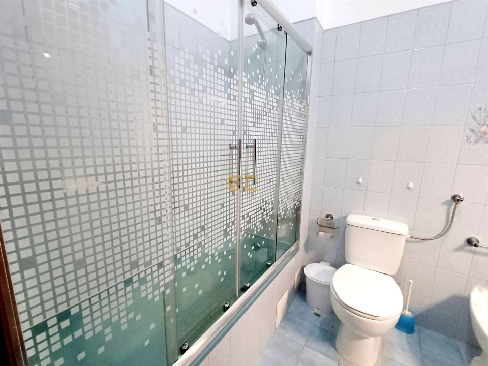 Apartamento T2 para Venda em Buarcos Foto 13