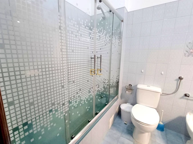 Apartamento T2 para Venda em Buarcos Foto 13