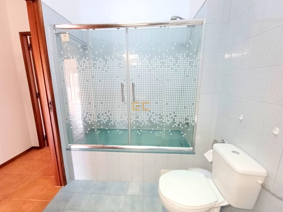 Apartamento T2 para Venda em Buarcos Foto 14