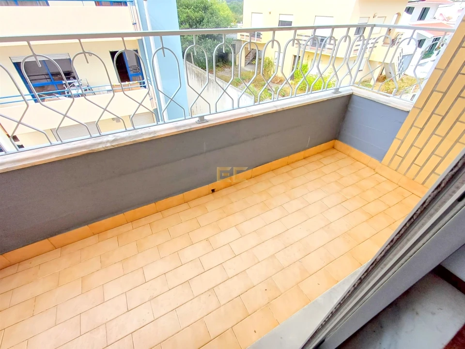 Apartamento T2 para Venda em Buarcos Foto 5