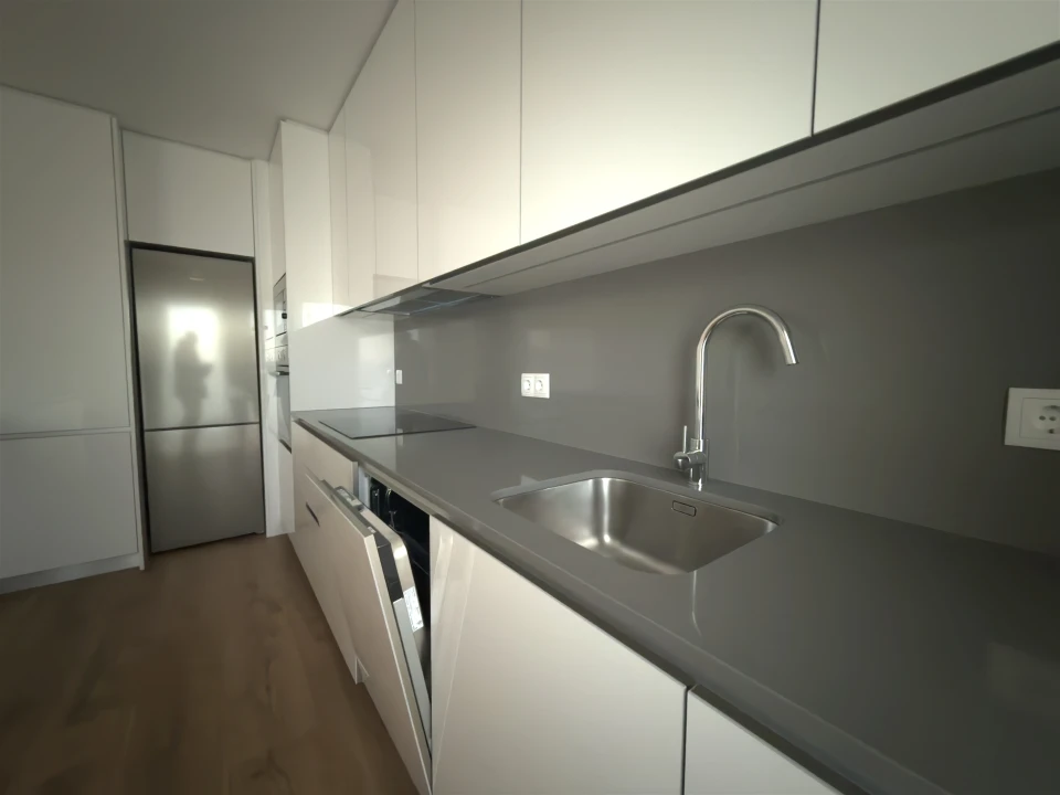 Apartamento T3 para Arrendamento em Ranhados Foto 2