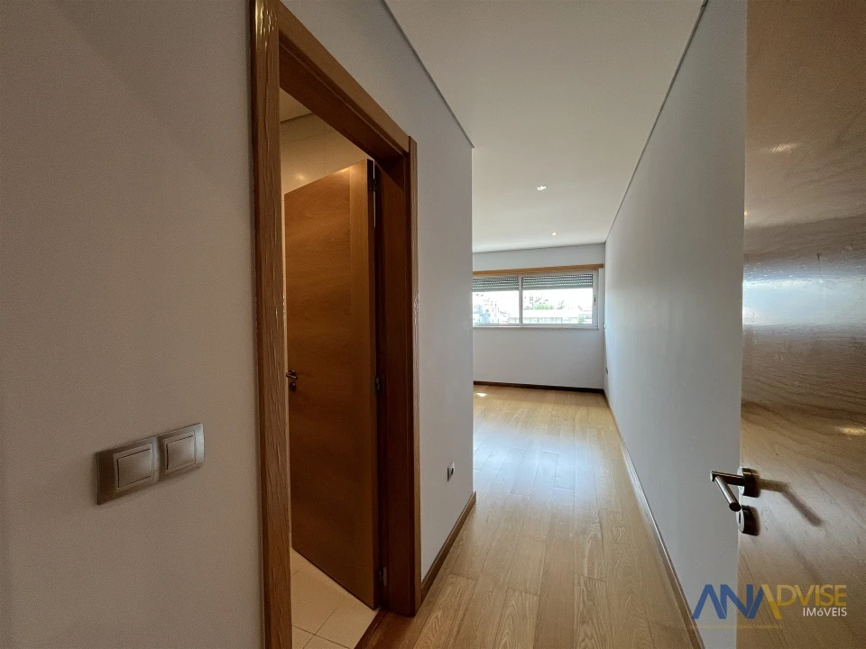 Apartamento T3 para Arrendamento em Viseu Foto 13