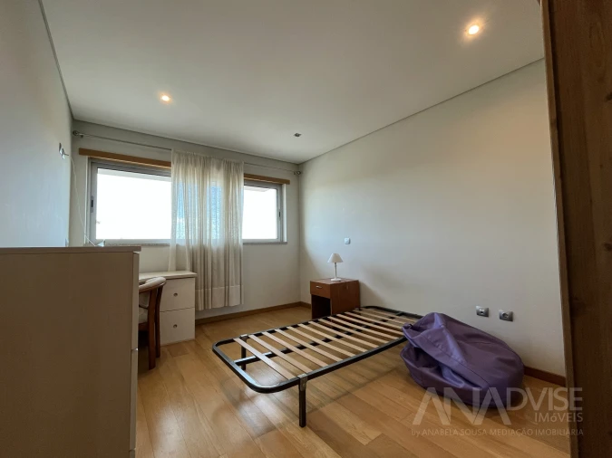 Apartamento T3 para Arrendamento em Viseu Foto 17