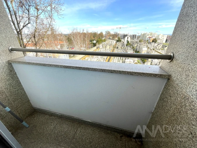 Apartamento T3 para Arrendamento em Viseu Foto 9