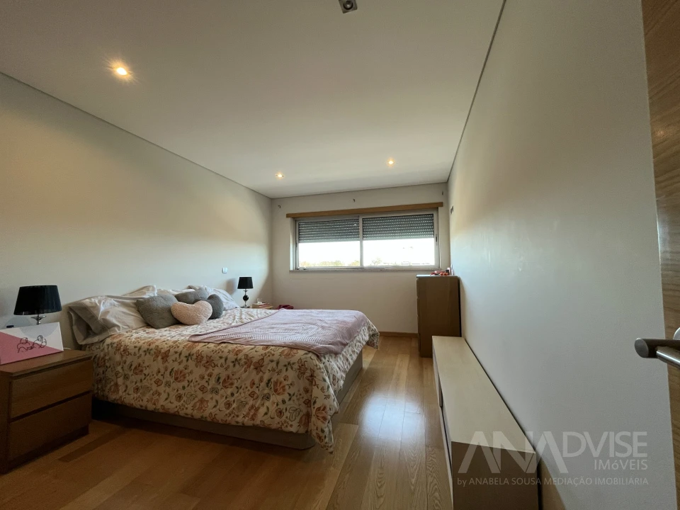 Apartamento T3 para Arrendamento em Viseu Foto 12
