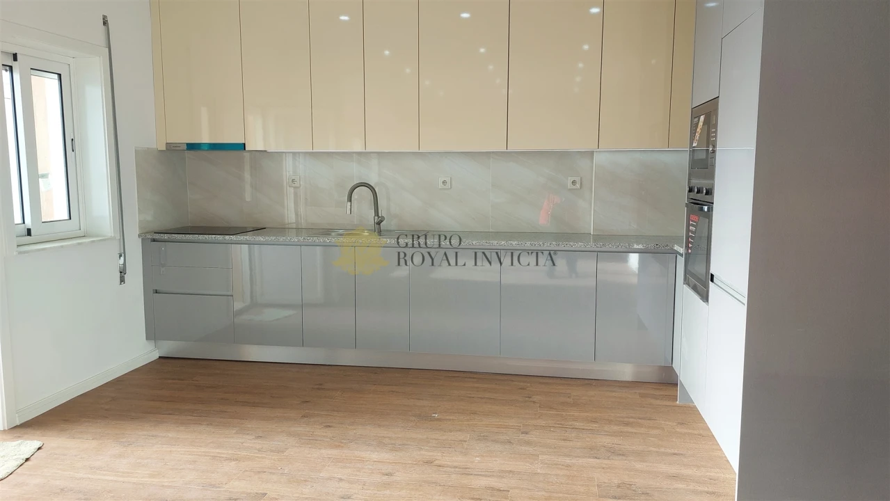 Apartamento T3 para Venda em Aguas Santas Foto 2