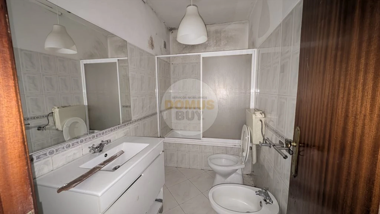 Apartamento T1 para Venda em Amora Foto 12