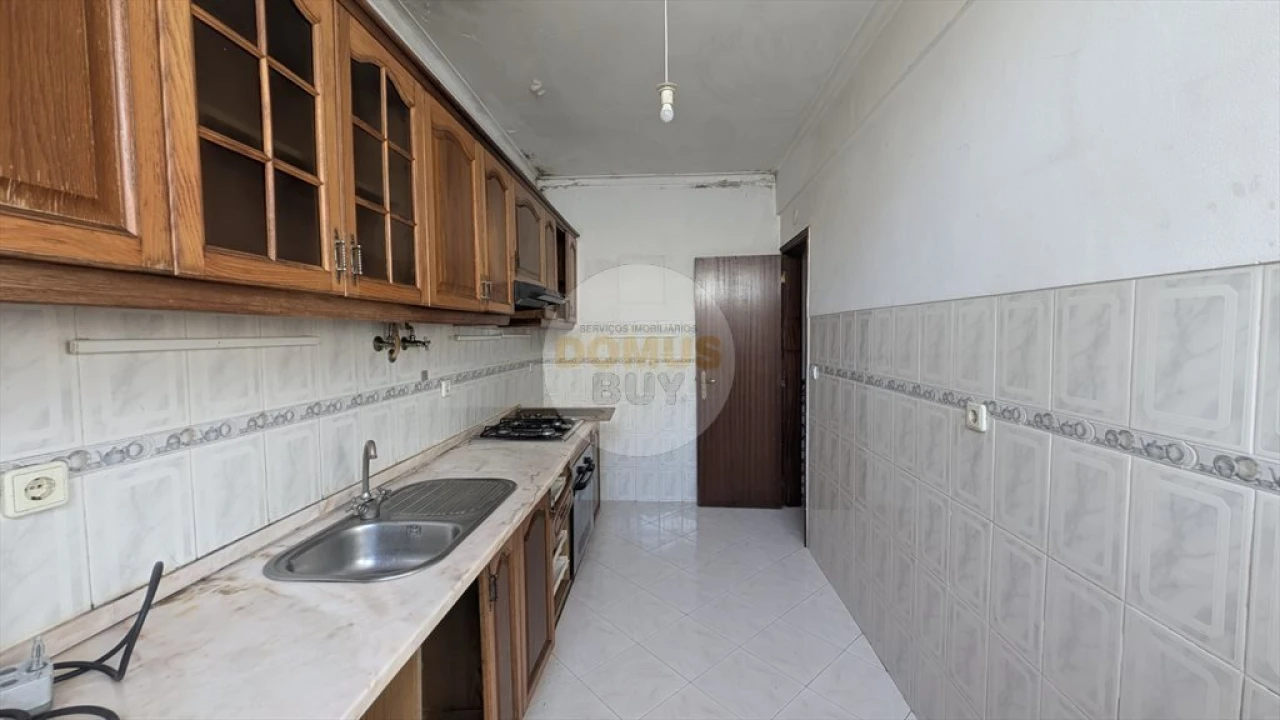 Apartamento T1 para Venda em Amora Foto 2
