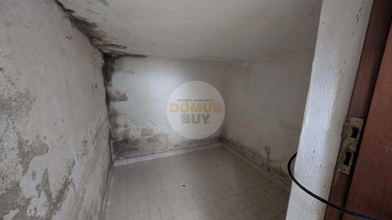 Apartamento T1 para Venda em Amora Foto 3