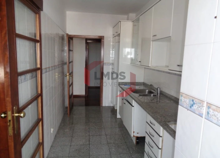 Apartamento T2 para Venda em Rio Tinto Foto 6