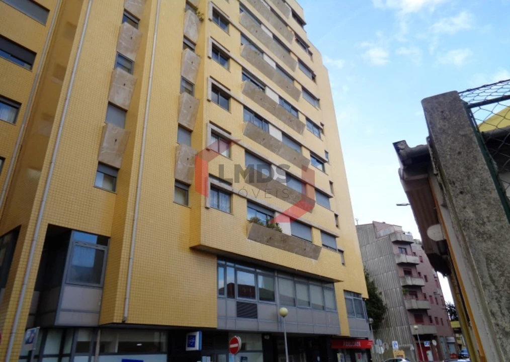 Apartamento T2 para Venda em Rio Tinto Foto 1