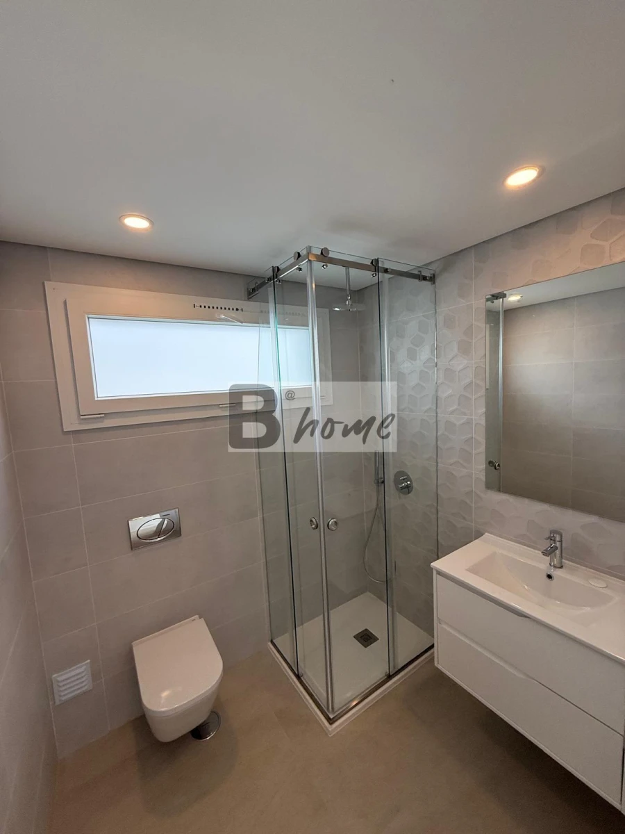 Moradia T4 para Venda em Charneca de Caparica e Sobreda Foto 8