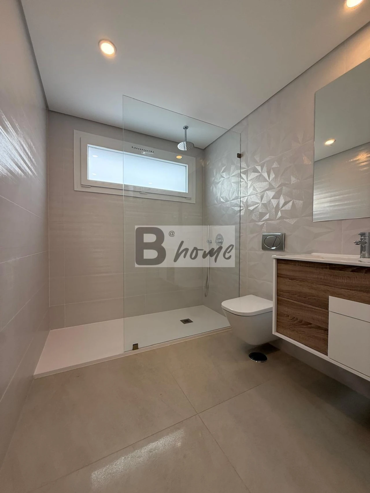 Moradia T4 para Venda em Charneca de Caparica e Sobreda Foto 18