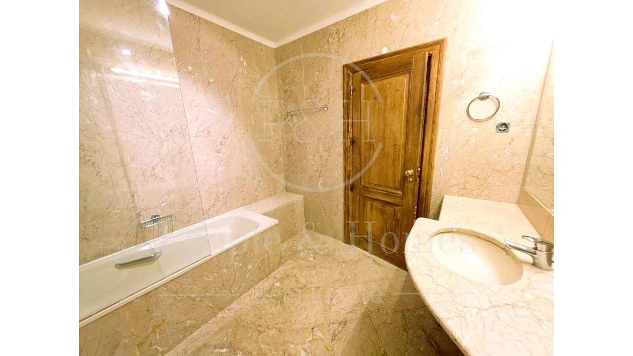 Apartamento T4 para Venda em Cascais e Estoril Foto 39