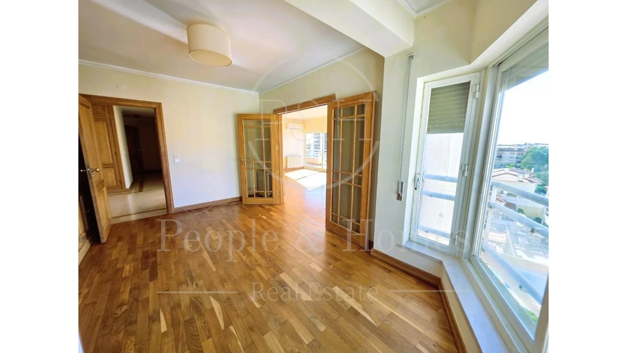 Apartamento T4 para Venda em Cascais e Estoril Foto 15