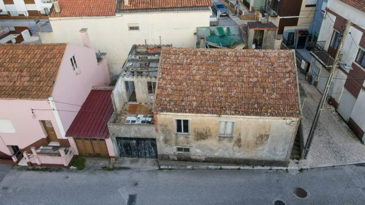 Moradia T2 para Venda em São Pedro Foto 2