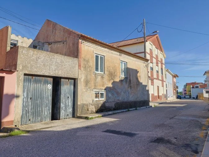 Moradia T2 para Venda em São Pedro Foto 1