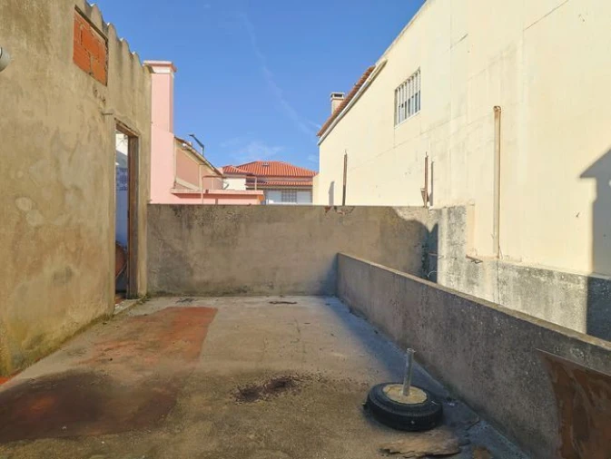 Moradia T2 para Venda em São Pedro Foto 4