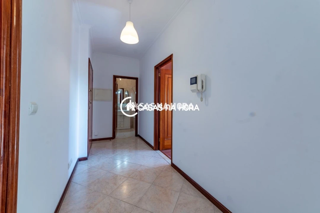 Apartamento T1 para Arrendamento em Canidelo Foto 7