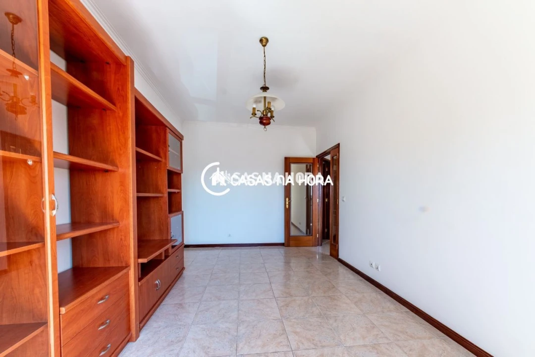 Apartamento T1 para Arrendamento em Canidelo Foto 10