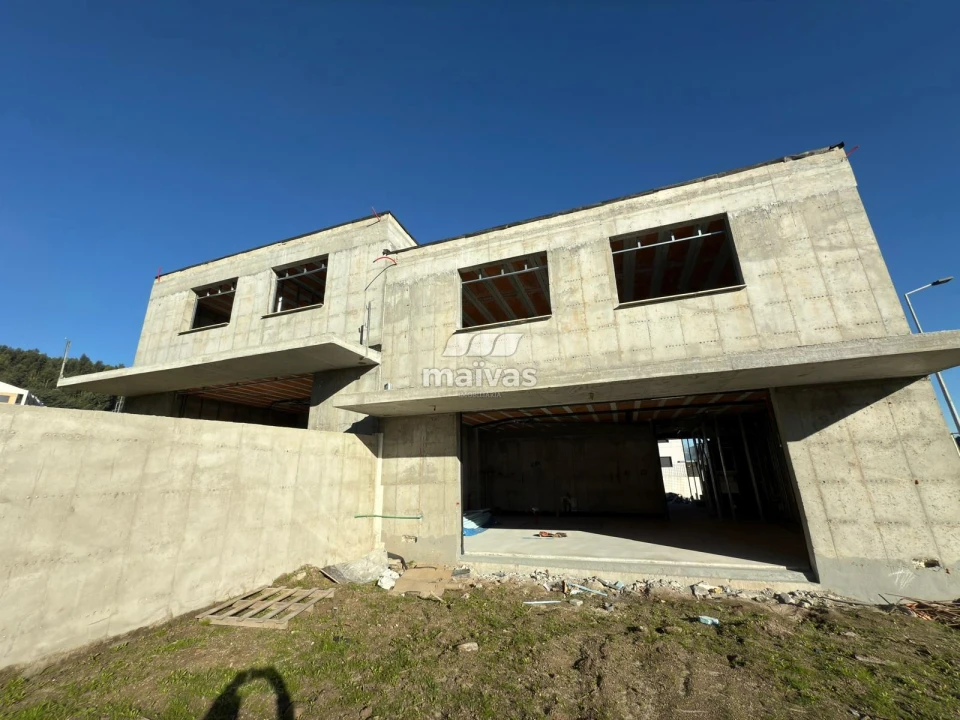 Moradia T3 para Venda em Lanhoso Foto 5