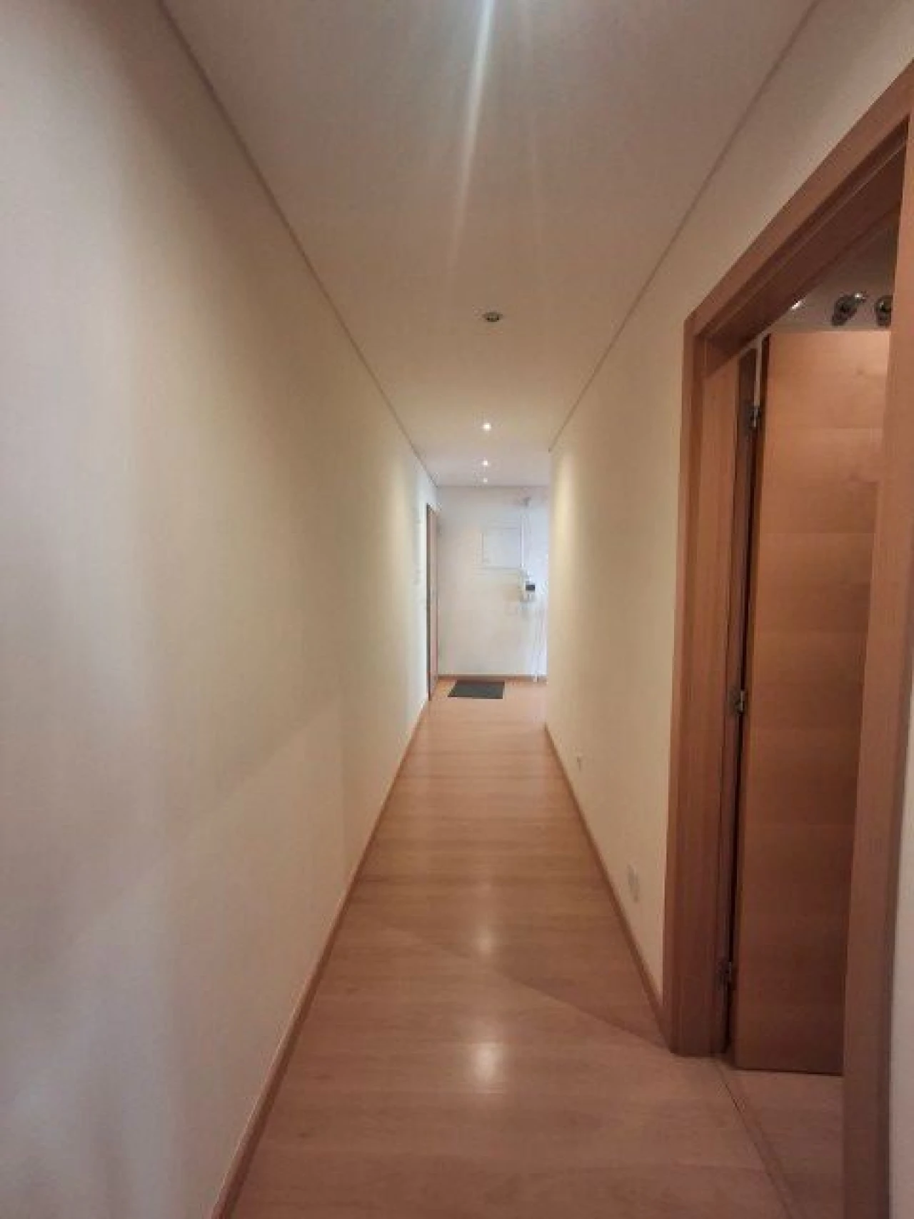 Apartamento T1 para Arrendamento em Lumiar Foto 10