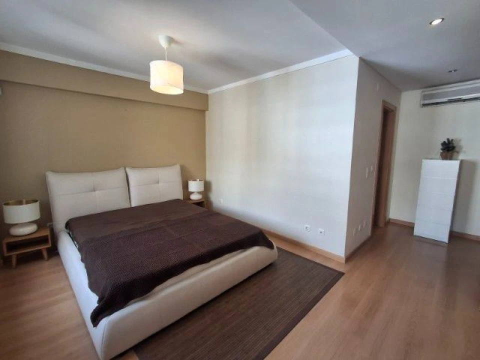 Apartamento T1 para Arrendamento em Lumiar Foto 12