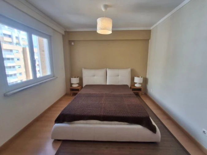 Apartamento T1 para Arrendamento em Lumiar Foto 13