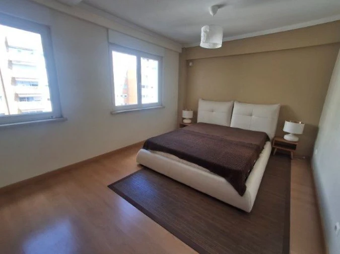 Apartamento T1 para Arrendamento em Lumiar Foto 15