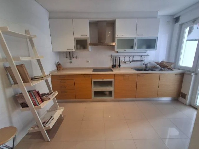 Apartamento T1 para Arrendamento em Lumiar Foto 17