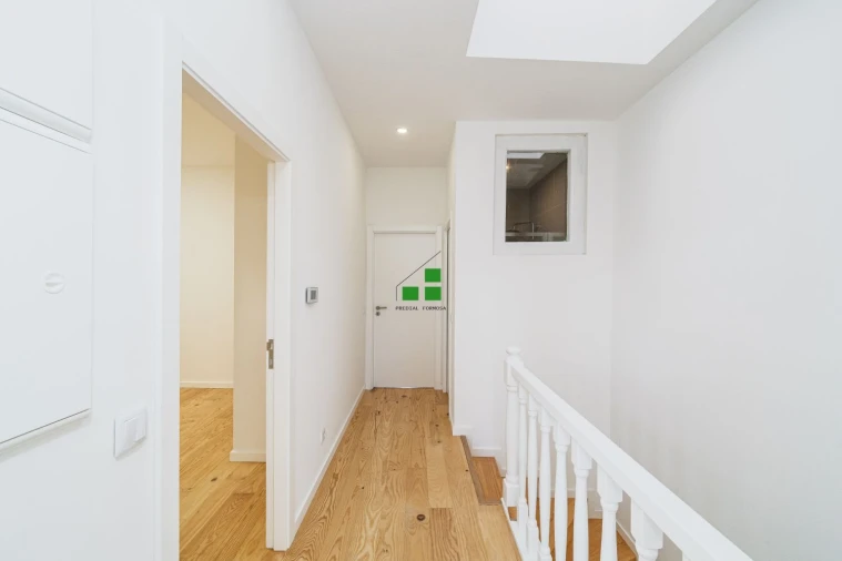 Apartamento T2 para Venda em Bonfim Foto 10