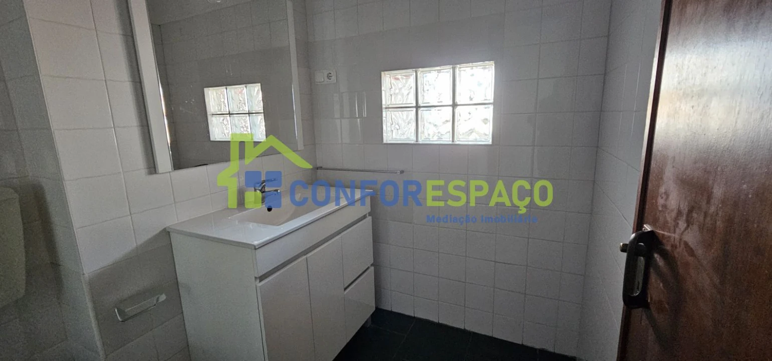 Apartamento T1 para Arrendamento em Castelo Branco Foto 9