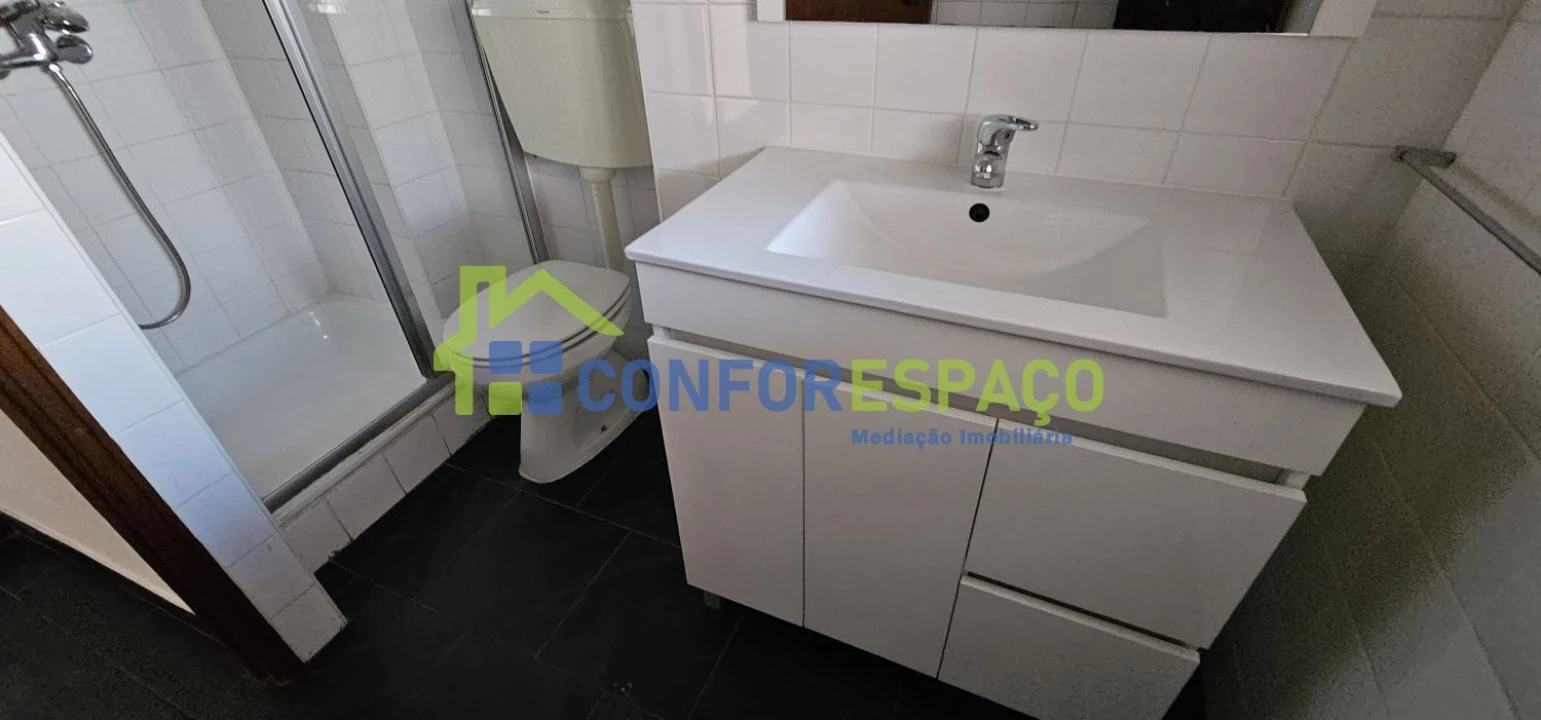 Apartamento T1 para Arrendamento em Castelo Branco Foto 10