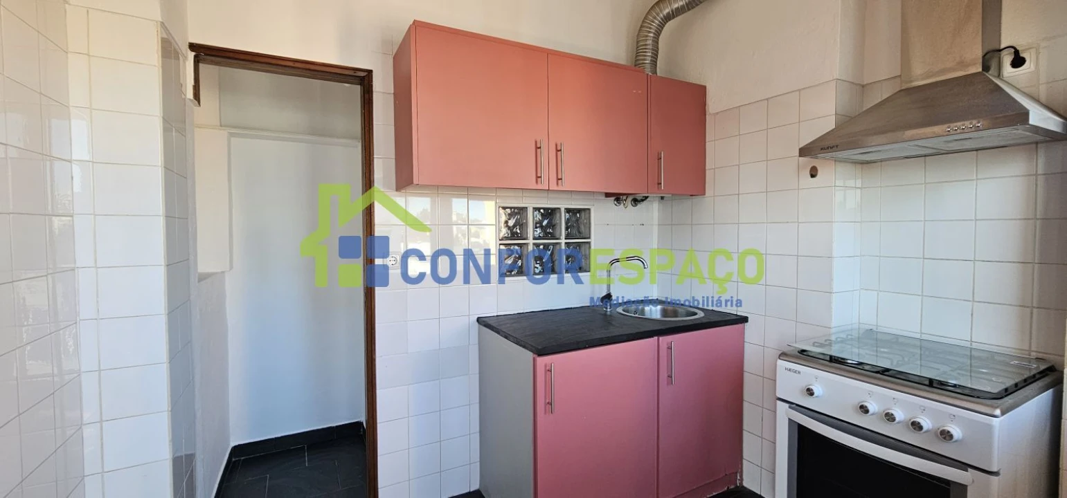 Apartamento T1 para Arrendamento em Castelo Branco Foto 6