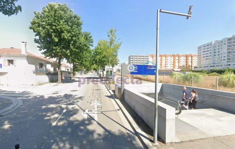 Apartamento T2 para Arrendamento em Paranhos Foto 9