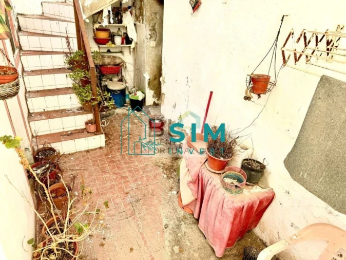 Moradia T2 para Venda em Santa Luzia Foto 13