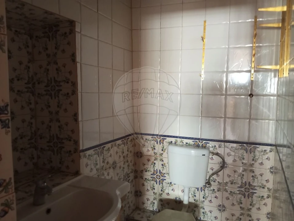 Moradia T3 para Venda em Rio de Couros e Casal dos Bernardos Foto 9