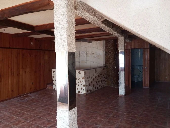 Moradia T3 para Venda em Rio de Couros e Casal dos Bernardos Foto 6