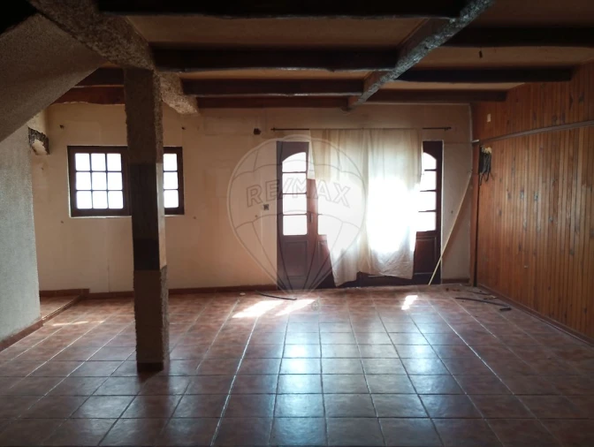 Moradia T3 para Venda em Rio de Couros e Casal dos Bernardos Foto 11