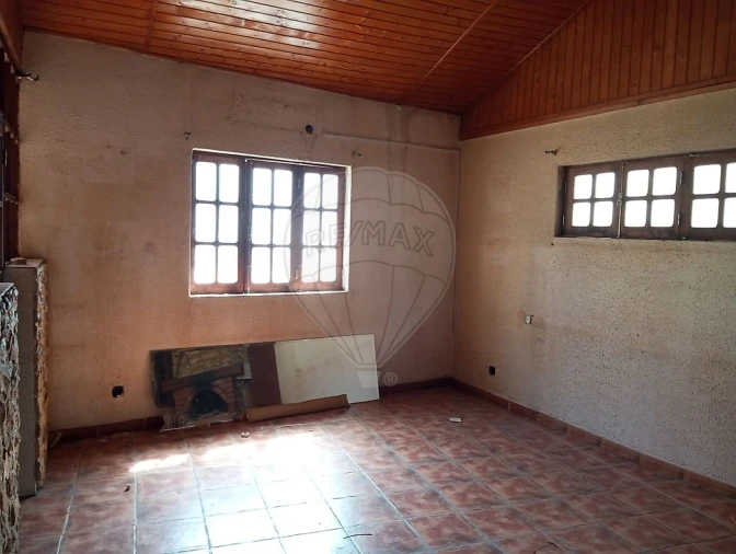 Moradia T3 para Venda em Rio de Couros e Casal dos Bernardos Foto 35