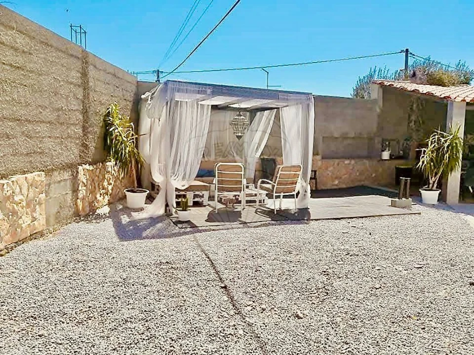 Moradia T2 para Venda em Corte do Pinto Foto 1