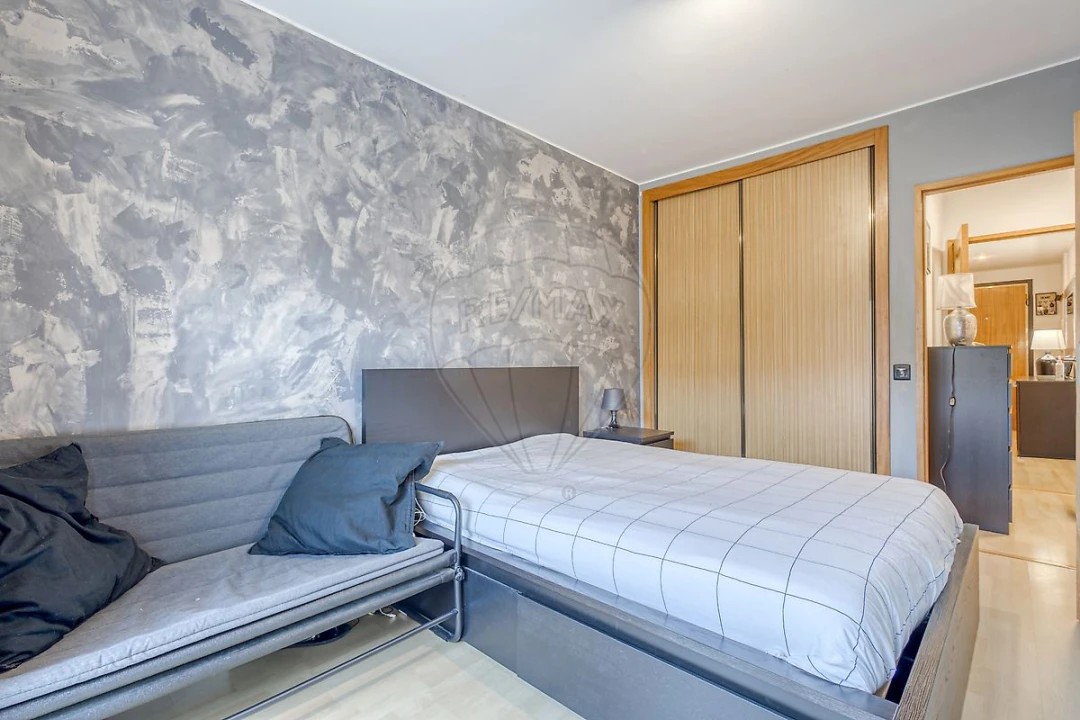 Apartamento T3 para Venda em Vilar de Andorinho Foto 15