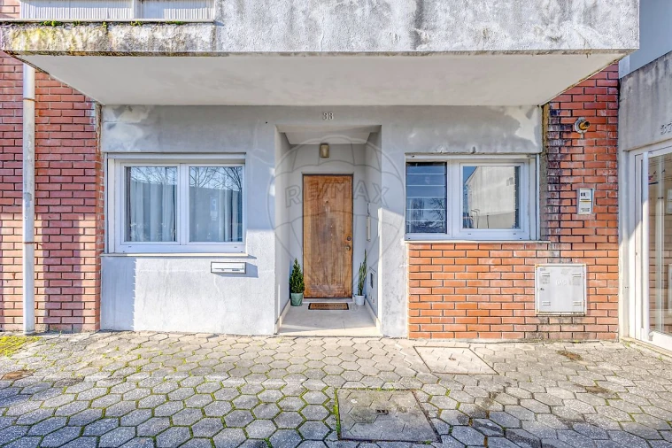 Apartamento T3 para Venda em Vilar de Andorinho Foto 24