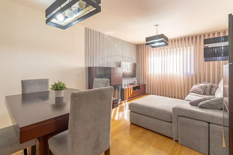 Apartamento T2 para Venda em Ermesinde Foto 1