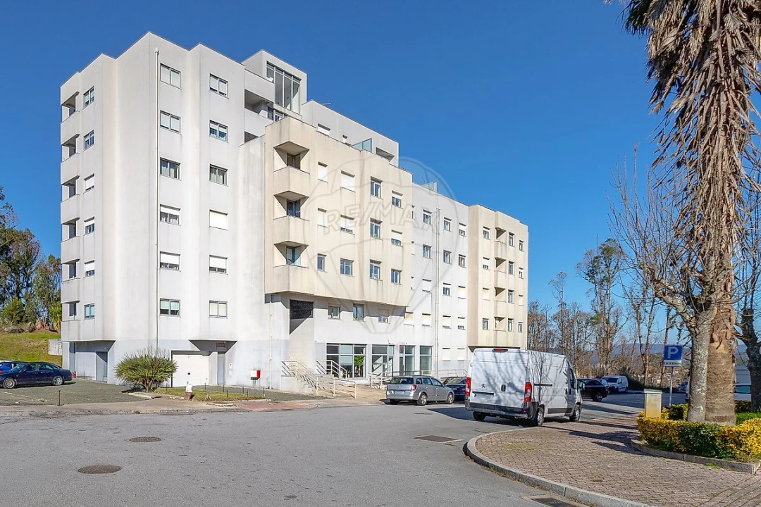 Apartamento T2 para Venda em Ermesinde Foto 2