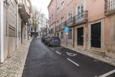 Apartamento T1 para Arrendamento em Misericórdia